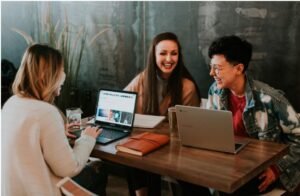The Impact of Employee Benefits on Retention Rates in Small Businesses