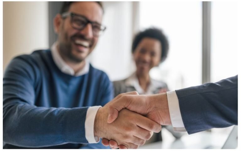 Take Charge of Your Finances with Flat Fee Financial Advisors in Your Area