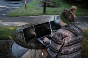 The Ultimate Guide to the Llimink Triple Monitor