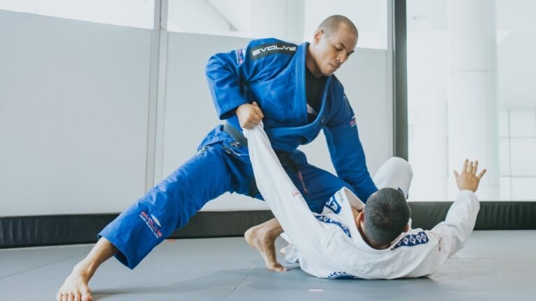 Finding the Best Jiu Jitsu School: The Key to the Art of Jiu Jitsu.