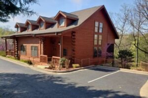 Cabin Short-Term Rentals: Pros and Cons