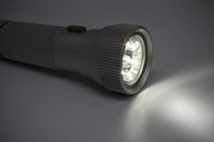 Seeker 4 Pro – Choose The Right Compact Powerful Flashlight For Your Different Scenes