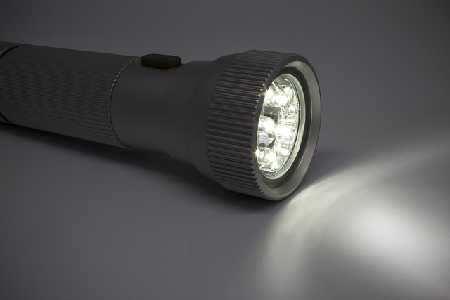 Seeker 4 Pro – Choose The Right Compact Powerful Flashlight For Your Different Scenes