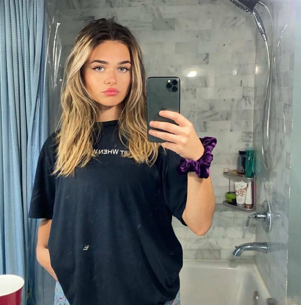 Who is Megnutt02?