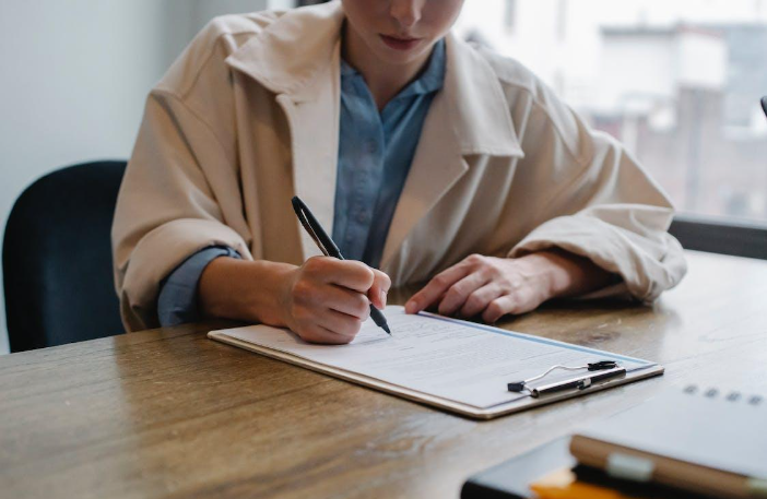 The Art of Resume Review: Identifying Top Talent at a Glance