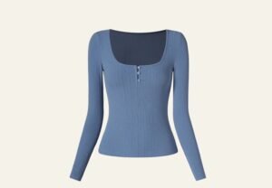 The Resilience and Elegance of Knit Tops: A Journey Through Fashion History with OGLmove