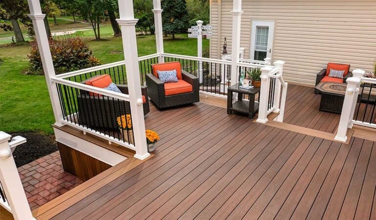 Comparing composite decking and wood deck
