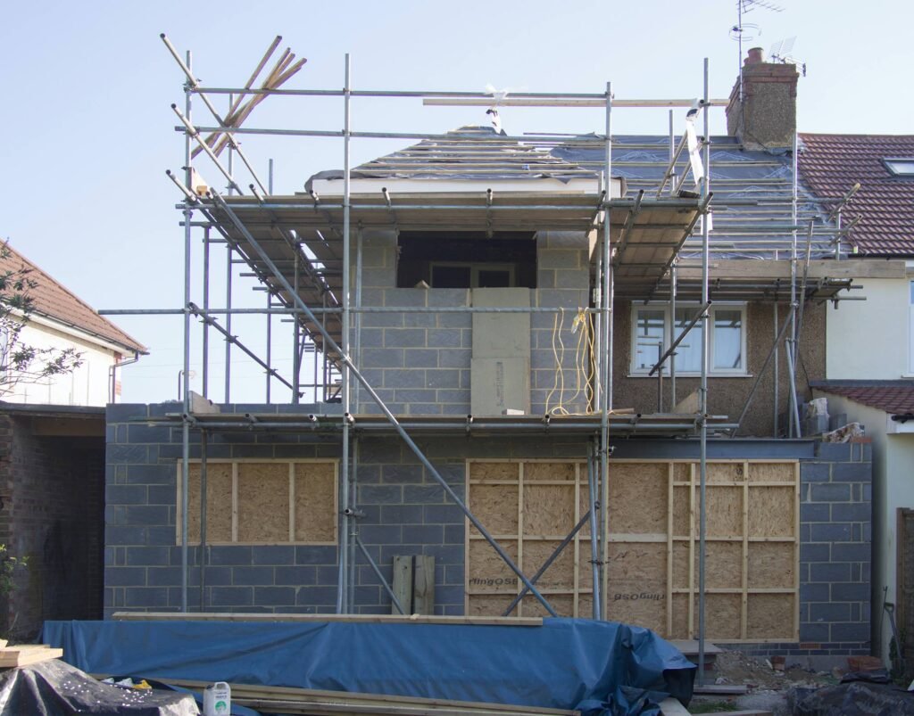 How to Navigate the Planning Permission Process for Home Extensions?
