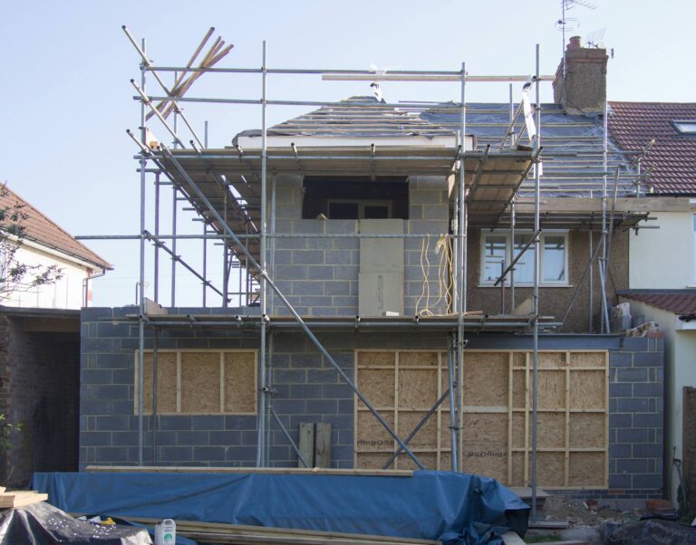 How to Navigate the Planning Permission Process for Home Extensions?
