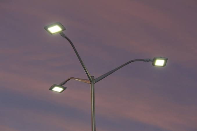 Efficient Solutions for Restoring Commercial Pole Lights