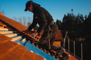 Affordable Roofing Repair: Choose the Best Service on a Budget
