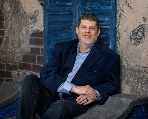 The Veterans Connection – Eric Ranks pays tribute to those who served our country