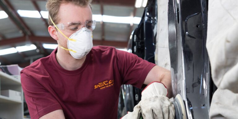 Why Should You Hire a Panel-Beating Specialist?