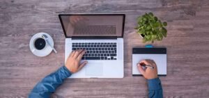 Exploring the Benefits of Using Online Graphic Design Services in 2023