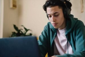 HOW TO FIX Crunchyroll Error Code MED 4005