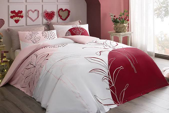 Elevate Your Bedroom with a Luxurious King Size Bed Cover Set