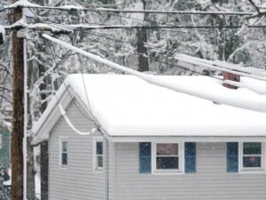 The Impact of Snow Weight on Pacific Northwest Roofs