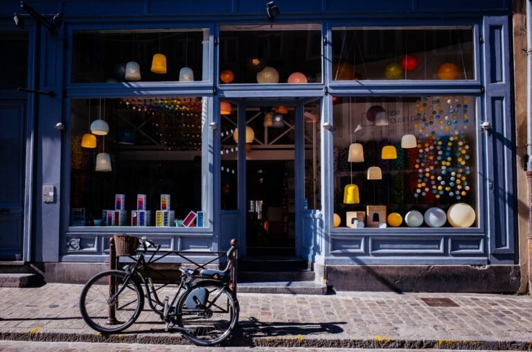 The Power of Store Front Windows: How They Can Attract More Customers