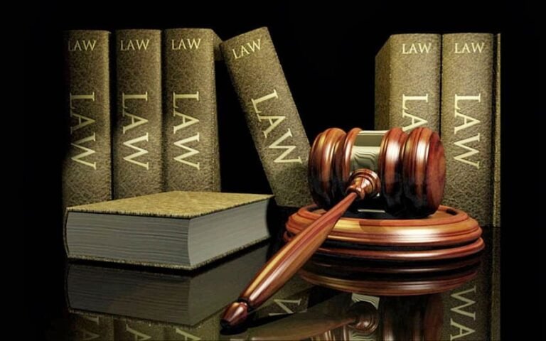 Bankruptcy Lawyer: Navigating Financial Troubles with Expert Guidance