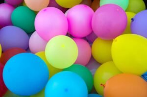 Balloons for Kids : A Colorful Guide to Creating Joyful Moments for Kids