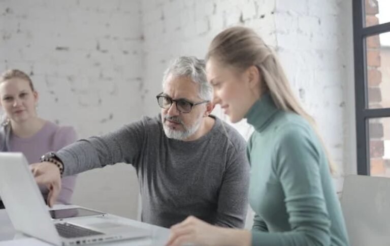 What is the Impact of Wealth Advisory Services on Retirement Planning?