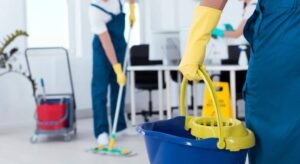 Winter-Ready Workspaces: Approaching Seasonal Cleaning with Top Florida Commercial Cleaning Services