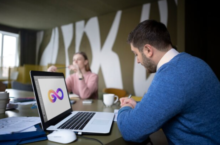 10 Compelling Reasons to Hire an App Development Company