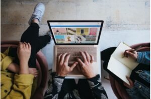 From Traditional to Digital: Integrating Channels for Comprehensive Business Marketing