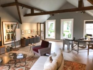 Elevating London Homes: The Premier Guide to Decorators in London