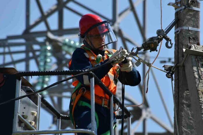 Around-the-Clock Electricians: The New Norm for a 24/7 Society
