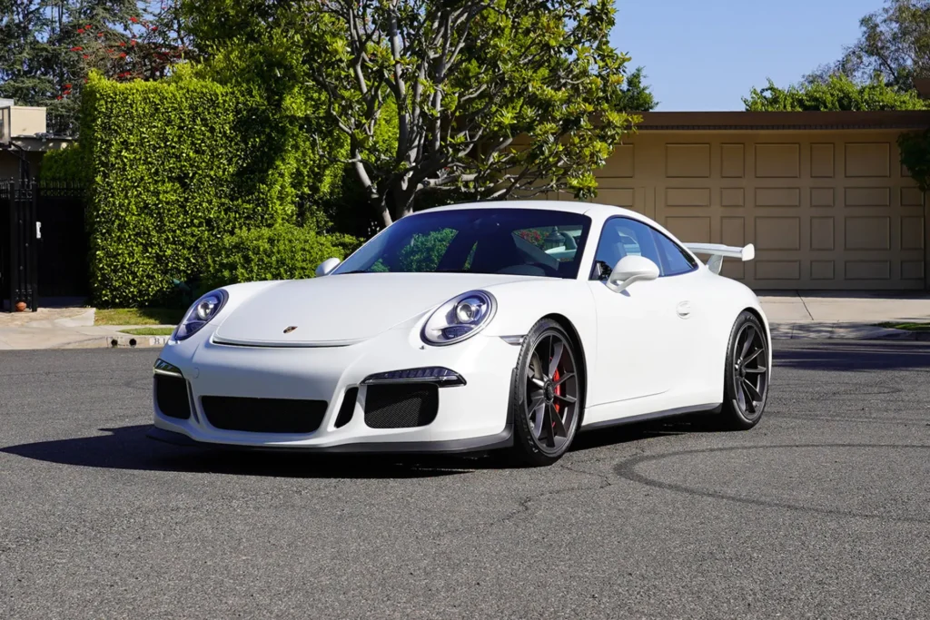 Speed With Sophistication: Porsche GT3 Rentals in Los Angeles