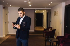 Smart Hotels: Integrating IoT for Enhanced Guest Experiences