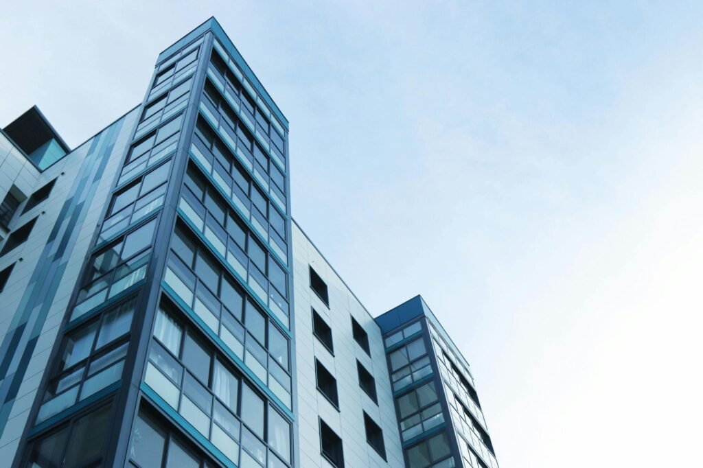 5 Reasons to Upgrade to a Bigger Business Building 5 Reasons to Upgrade to a Bigger Business Building