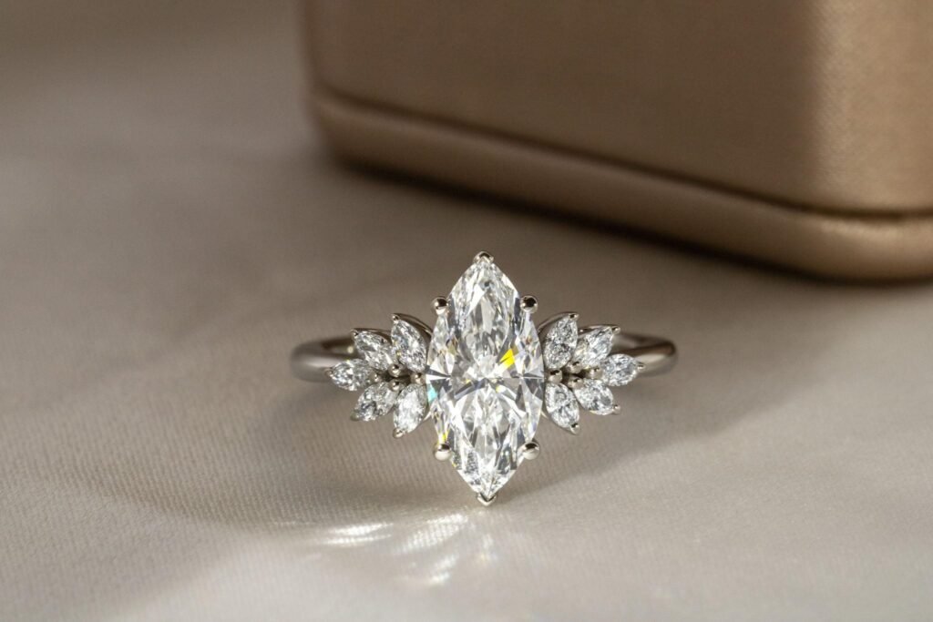 Why A 10 Carat Diamond Ring Price Is Popular In The Uk