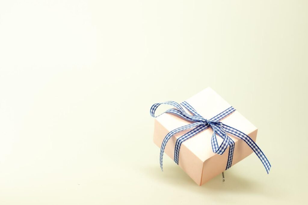 How to Make Sure Employee Gifts Are Appropriate How to Make Sure Employee Gifts Are Appropriate