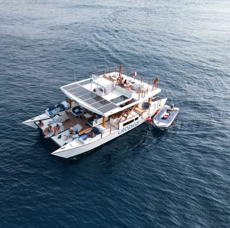 Explore the Indonesian in Style: Utopia Catamaran Cruises Gili Islands
