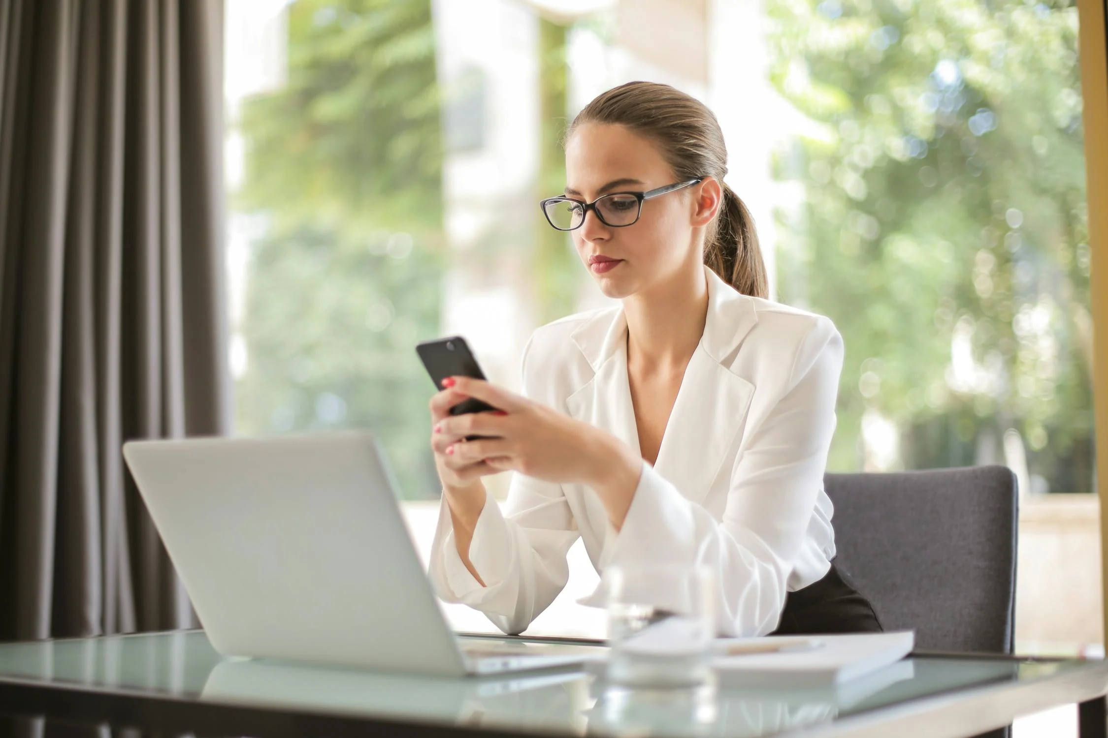 The Do’s and Don’ts of Mass Texting for Businesses
