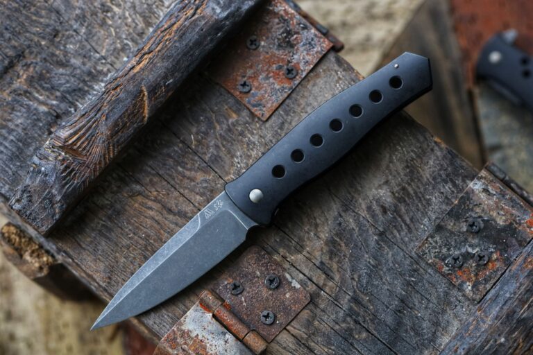 The Mod-K WingmanEDC: Companion for Everyday Carry Enthusiasts