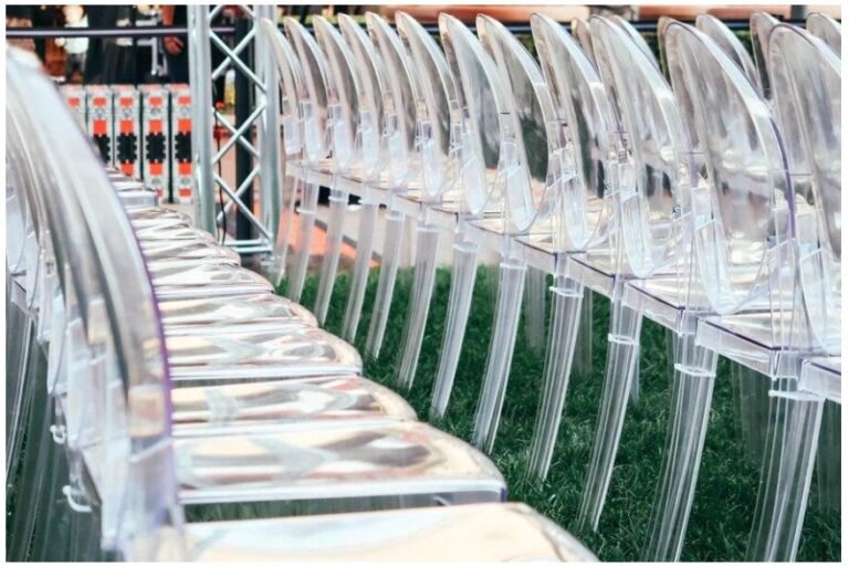 The Best Chair Rental Options for Small or Intimate Gatherings