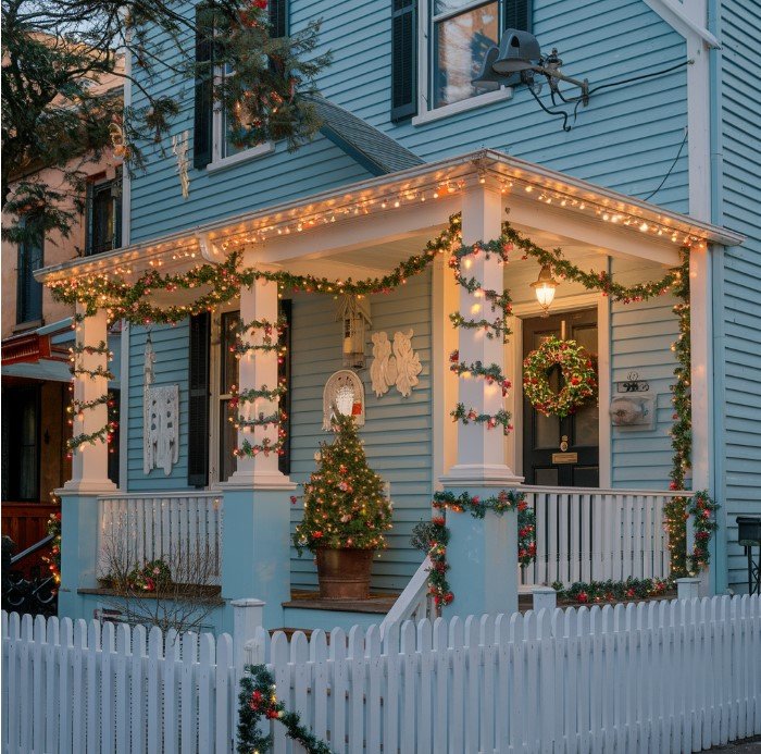 How the Right Christmas Lights Can Transform Your Home into a Holiday Wonderland