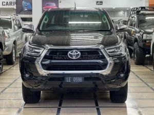 Hilux Revo V Automatic 2.8