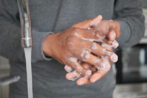 How to Get Gasoline Smell Off Hands