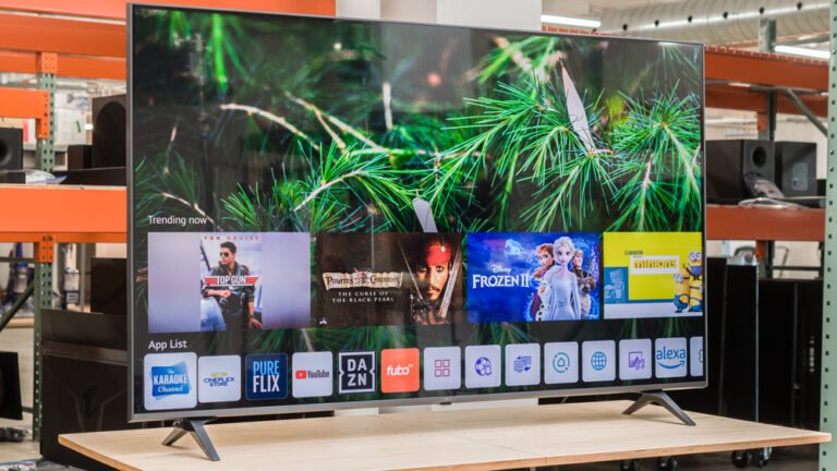 LG UR8000 TV: A Comprehensive Review