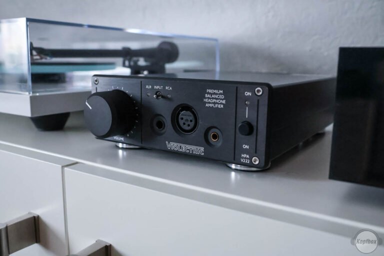 Violectric V322: A High-End Headphone Amplifier for Audiophiles