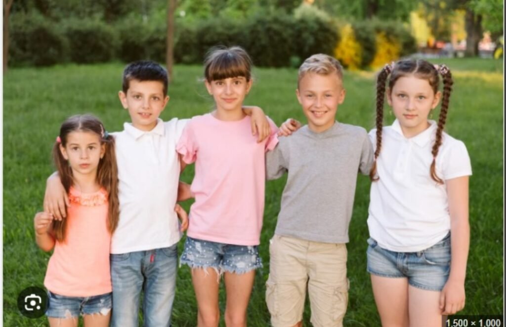 240 Cousin Group Name Ideas That Are Funny, Cute & Creative