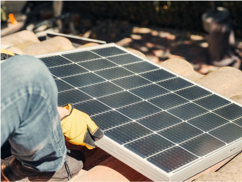 Marketing for Solar Companies: How to Stand Out in a Competitive Green Energy Market