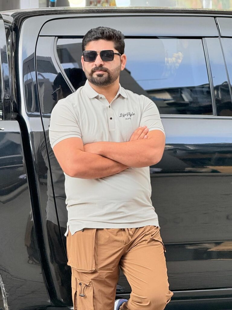 Hi, I Am Zahid Butt CEO- Businesstomark.com; ,