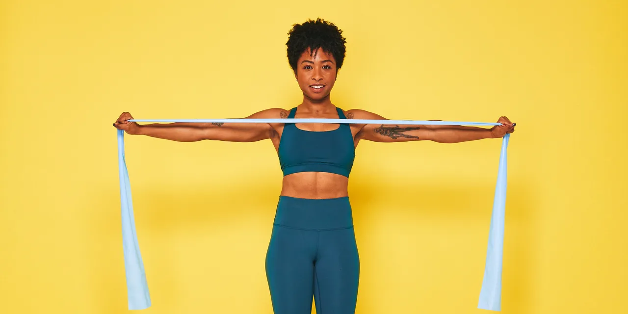 10 Best Resistance Band Exercises for Seniors at Home for Strength, Balance, and Mobility