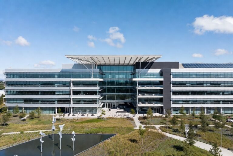 Intuit Inc. – Building 20: The Innovative Company Behind TurboTax and Global Financial Empowerment