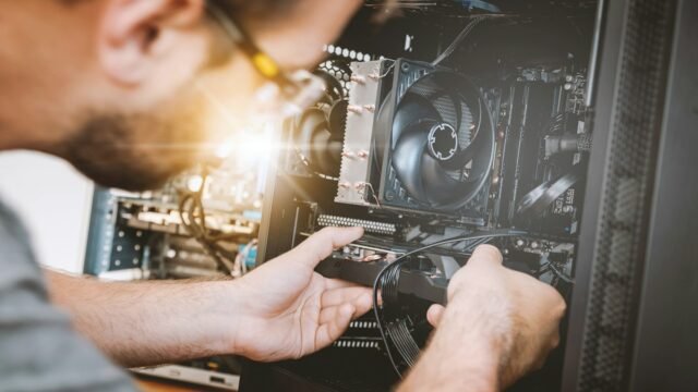 Laptop Monitor Vertical Lines Fix: Causes, Tests and Repairs That Work (2026)